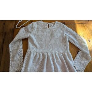Tea n Rose Lace Dress Long Sleeve Elegant Casual‎ White Dress Medium